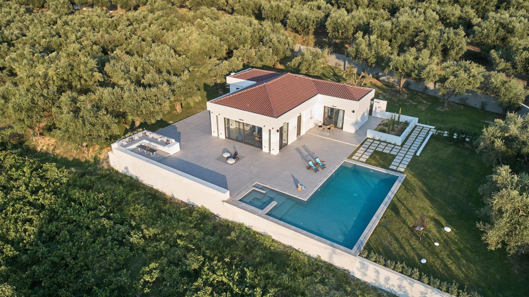 Drallos Luxury Villa Аликанас Екстериор снимка