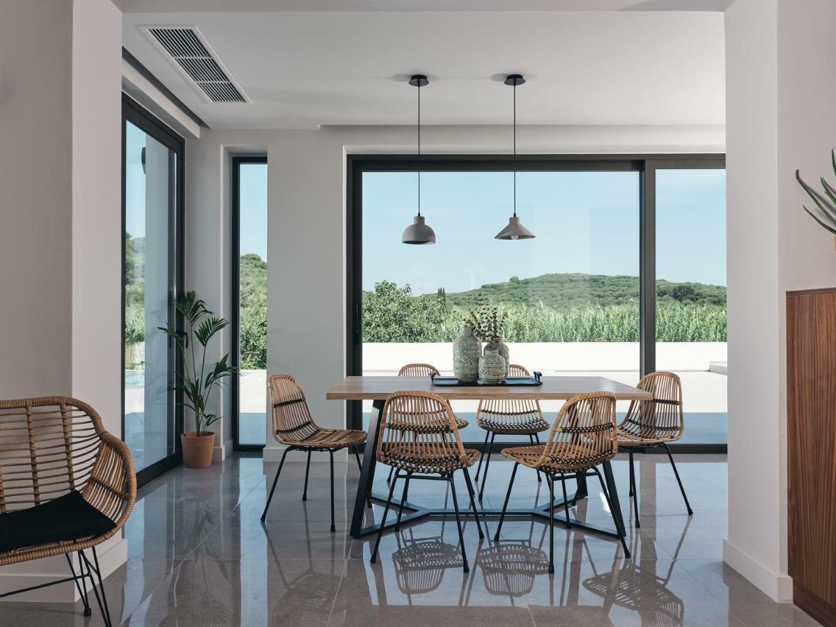 Drallos Luxury Villa Аликанас Екстериор снимка